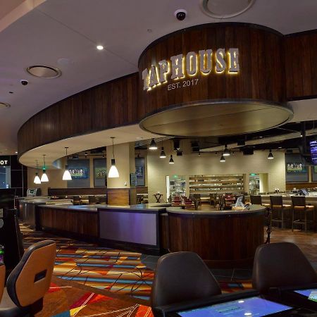 Bally'S Evansville Casino & Hotel Екстериор снимка