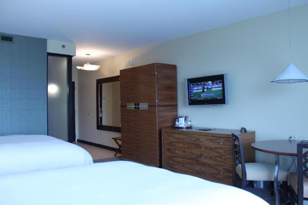 Bally'S Evansville Casino & Hotel Екстериор снимка